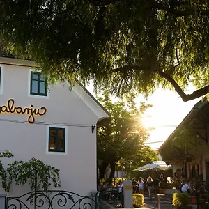zkontrolujte dostupnost